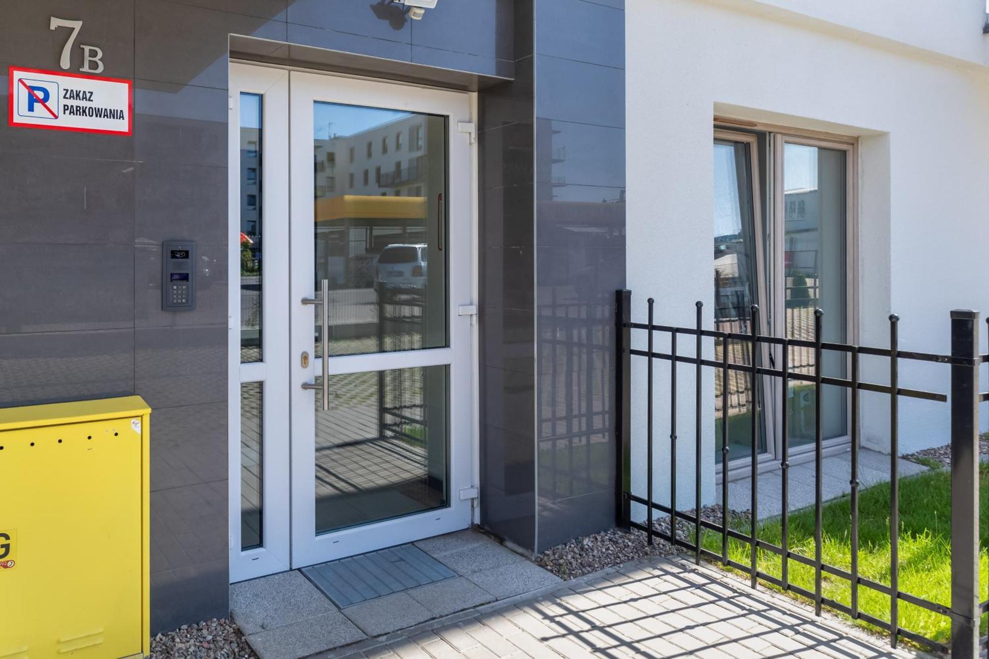 Modern Apartment Kapitanski Mostek By Noclegi Renters Kolobrzeg Luaran gambar